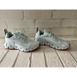 Reebok women’s Zigwild compress shoe